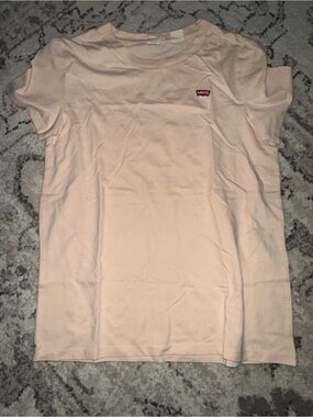 Levi's Light Pink Crewneck Short Sleeve Tee
